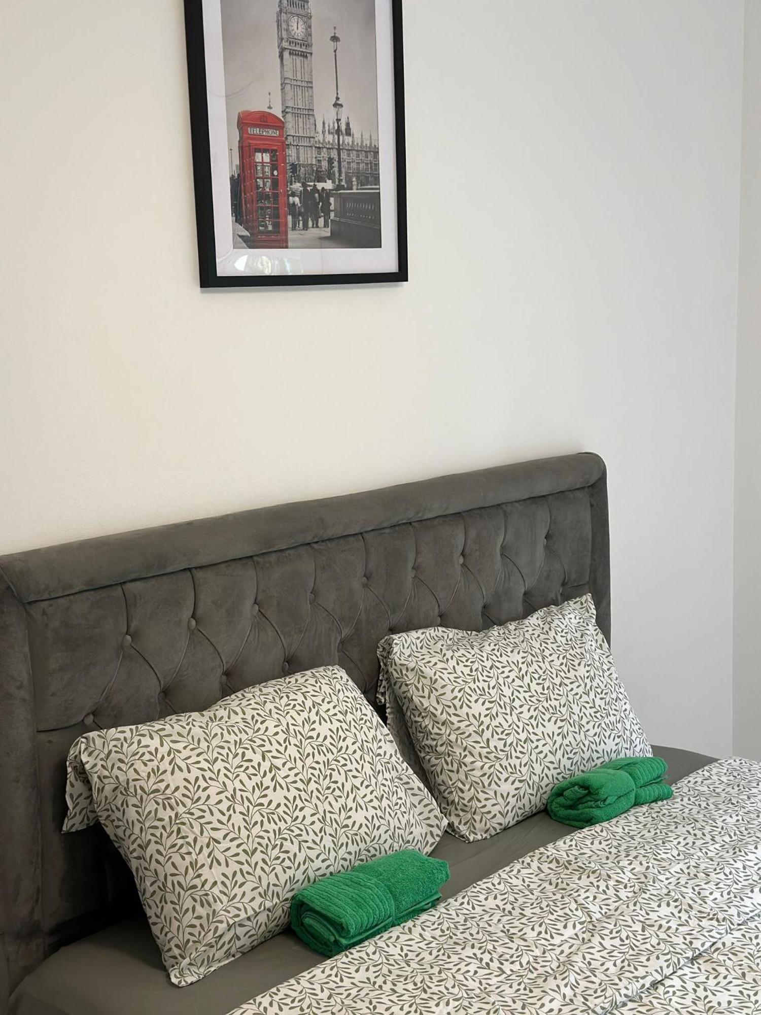Apartamento Sri-Indo Bobigny Paris Exterior foto
