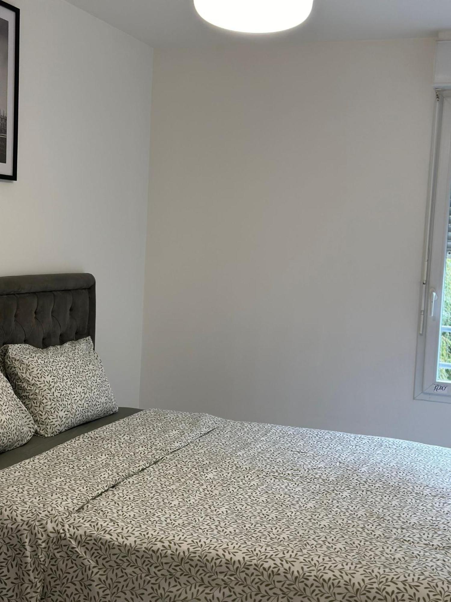 Apartamento Sri-Indo Bobigny Paris Exterior foto