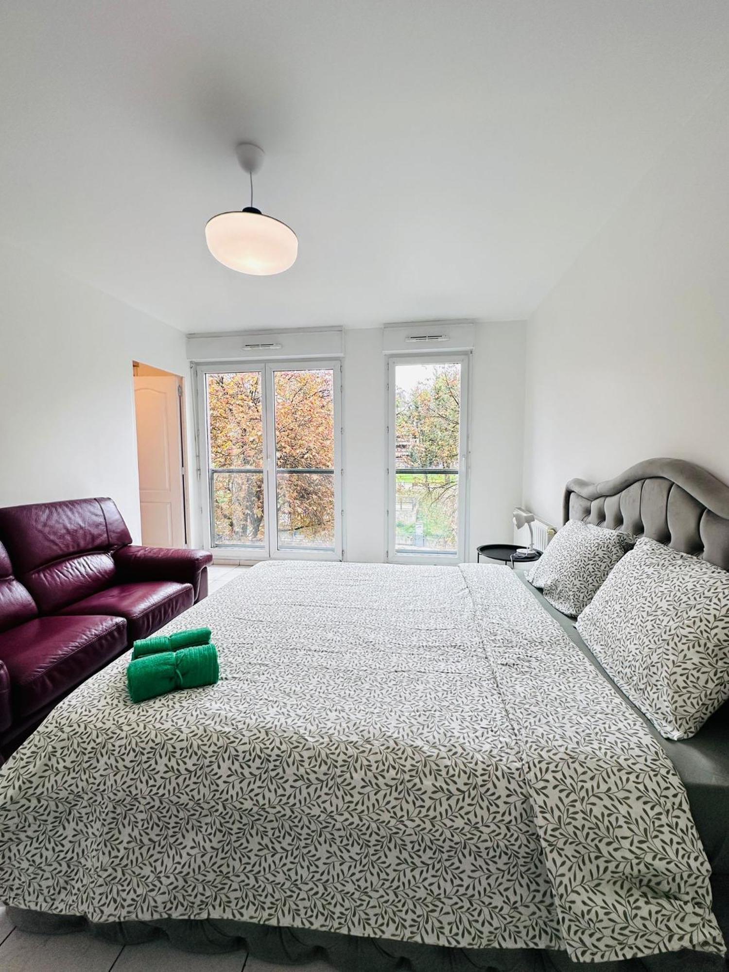 Apartamento Sri-Indo Bobigny Paris Exterior foto